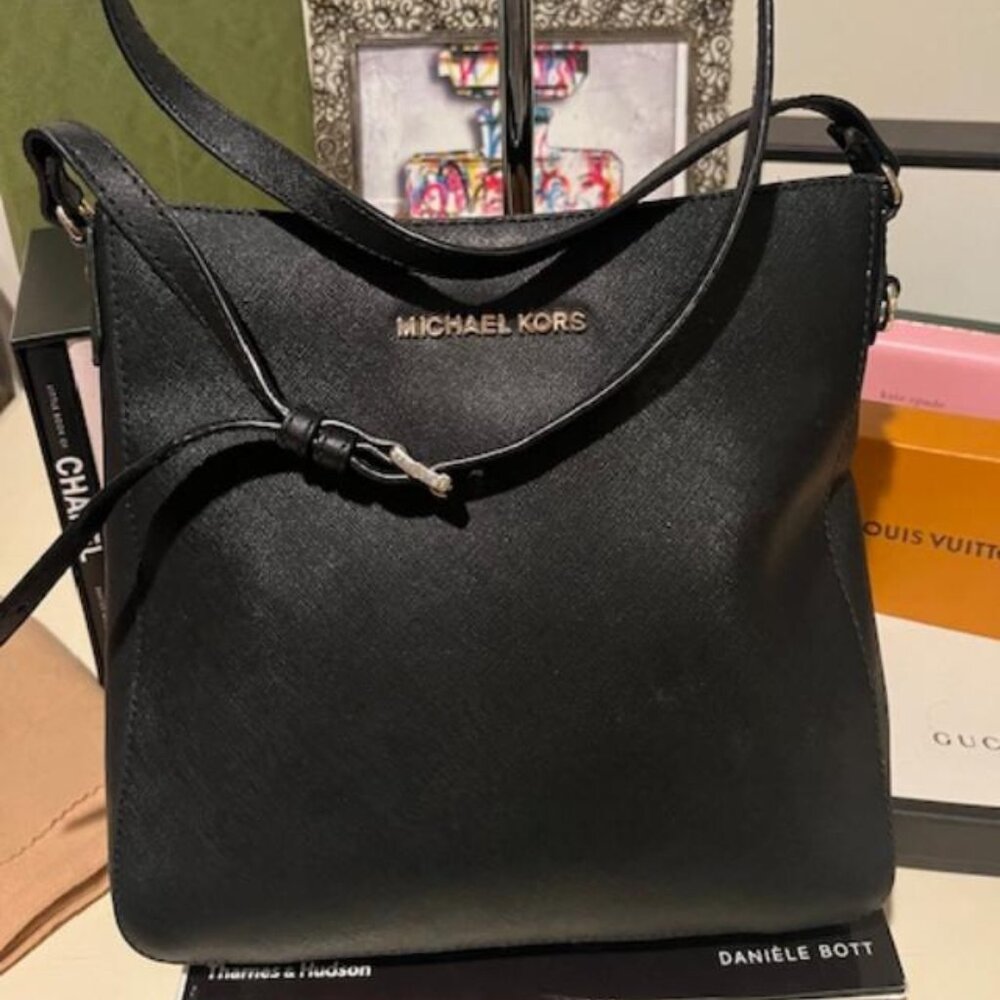 Michael Kors Black Saffiano Leather Crossbody Medium Tote. AS IS